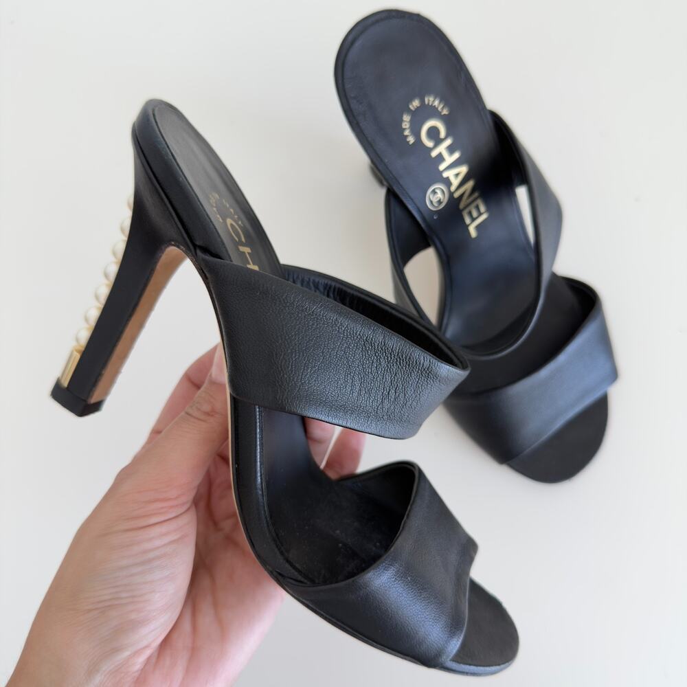 CHANEL Pearl Heel Mules 35 1/2 Black Leather Double Strap Slide Heeled Sandals